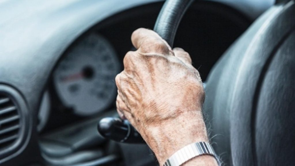 idade_para_renovacao_obrigatoria_de_habilitacao