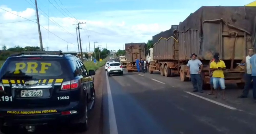 Greve_de_caminhoneiros_continua_maranhao