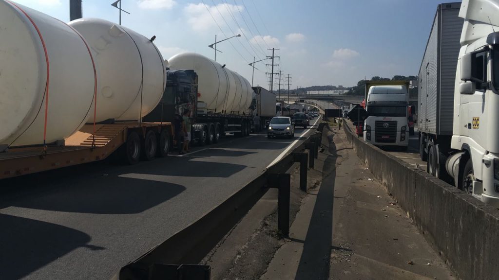 São Paulo tenta acordo local com os caminhoneiros